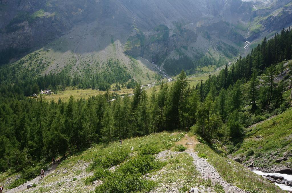 Bnb Valais - By La Sittelle Grimisuat エクステリア 写真
