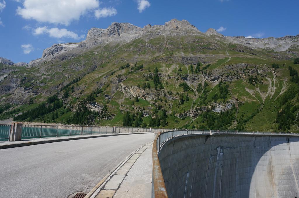 Bnb Valais - By La Sittelle Grimisuat エクステリア 写真